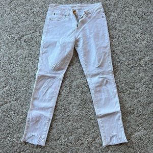 White skinny jeans